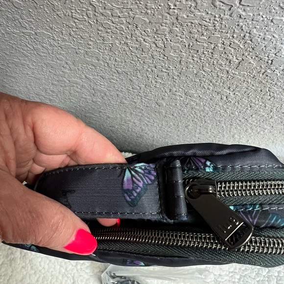 LUG BUTTERFLY GREY DELTA MINI NWOT With 1 1/2”  adjustable Crossbody Strap NIP - Picture 10 of 16